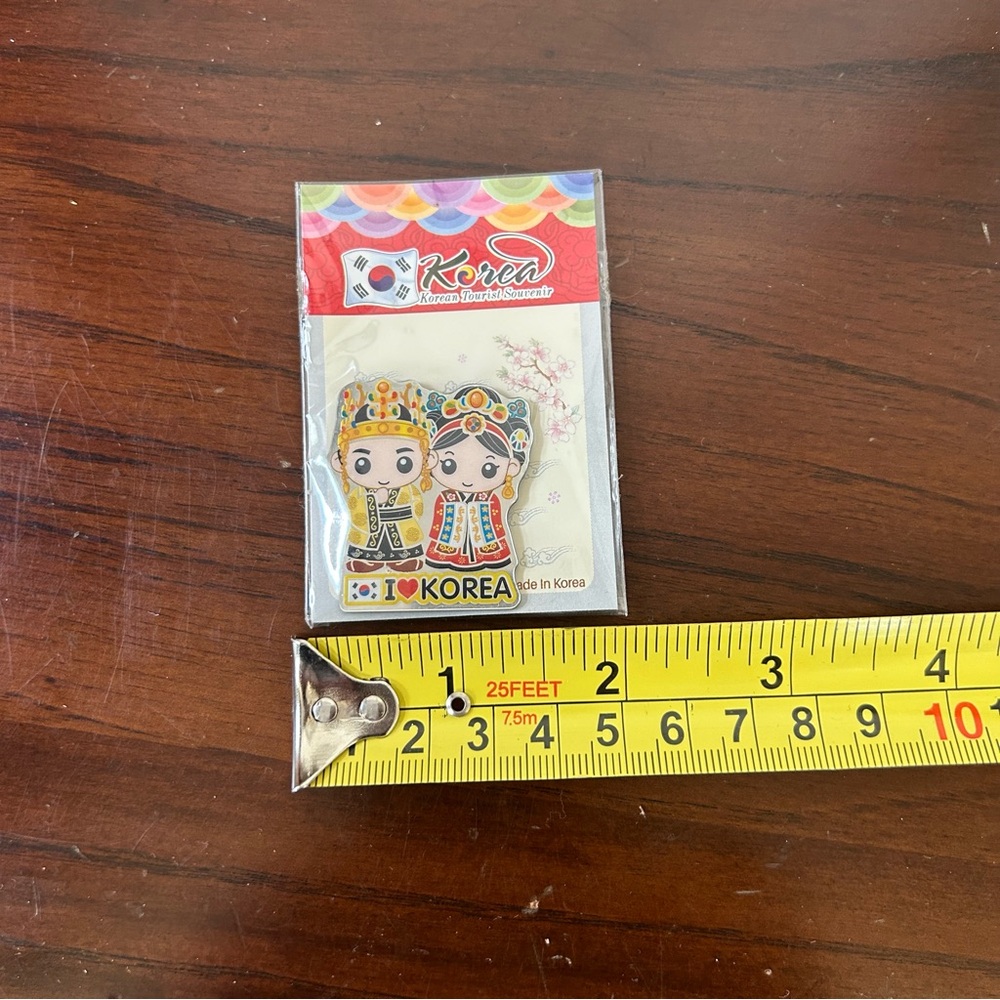 Free item: Korean Souvenir Magnet